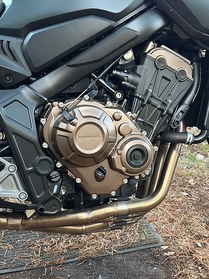 Honda CB 650 R 24 of 28