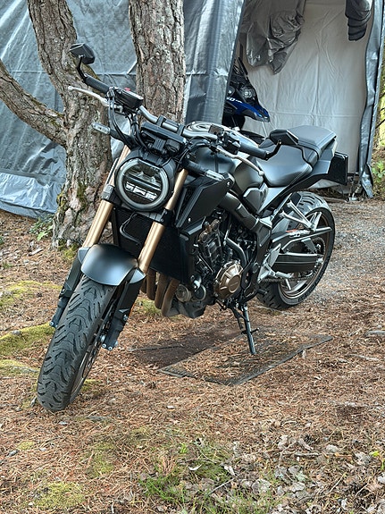 Honda CB 650 R 26 of 28