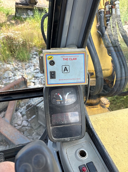New Holland E 80 1ES 9 of 9