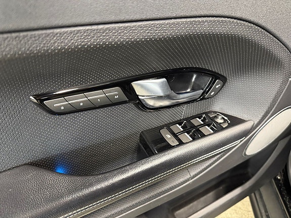 Land Rover Range Rover Evoque 7 of 24