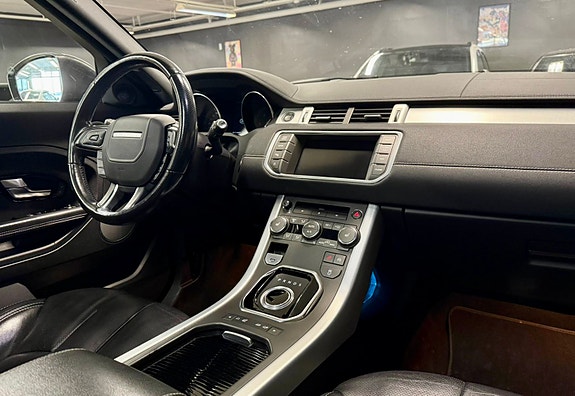 Land Rover Range Rover Evoque 13 of 24