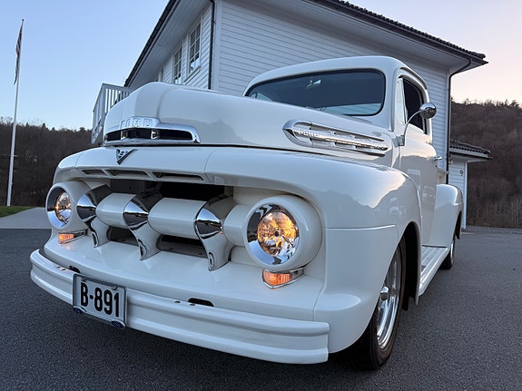 Ford F-Serie 4 of 5
