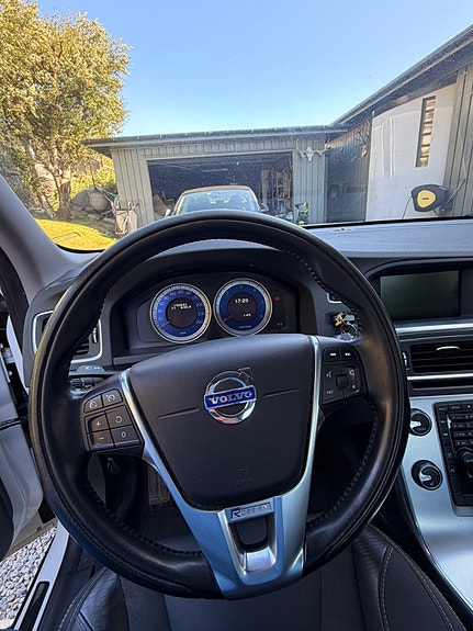 Volvo S60 27 of 29