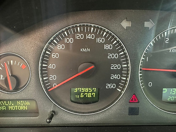 Volvo XC70 10 of 14
