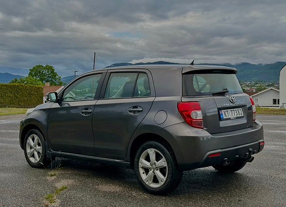 Toyota Urban Cruiser 3 of 18
