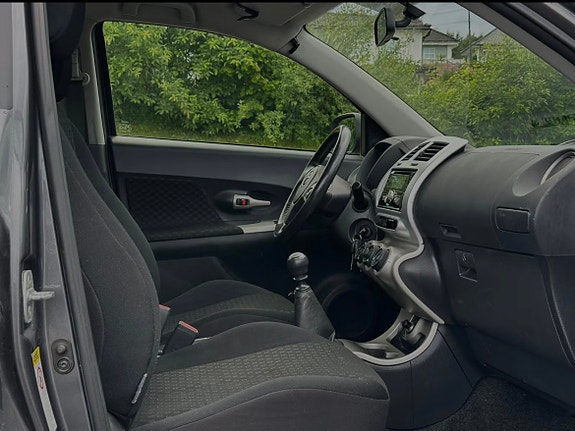 Toyota Urban Cruiser 12 of 18