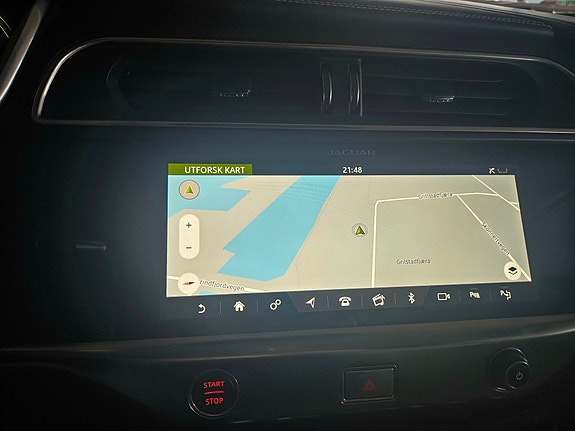 Jaguar I-PACE 28 of 30