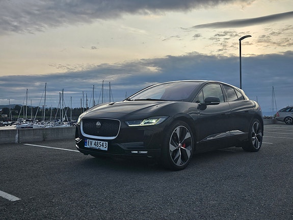 Jaguar I-PACE 2 of 30