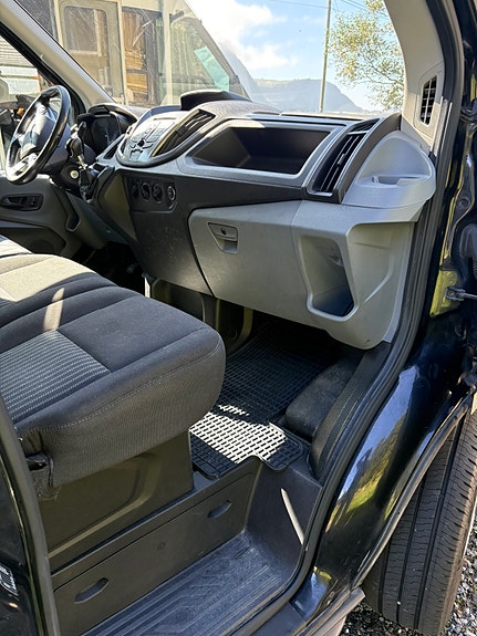 Ford Transit 350 L2 Van 15 of 19
