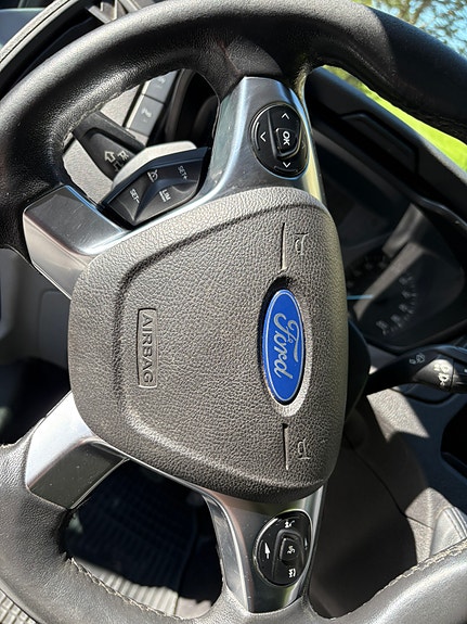 Ford Transit 350 L2 Van 19 of 19