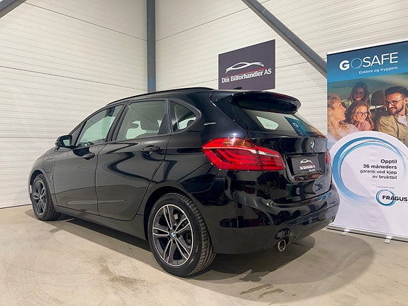 BMW 225xe 11 of 30