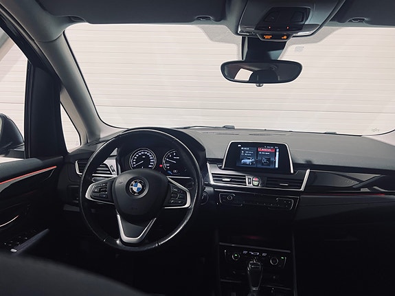 BMW 225xe 20 of 30