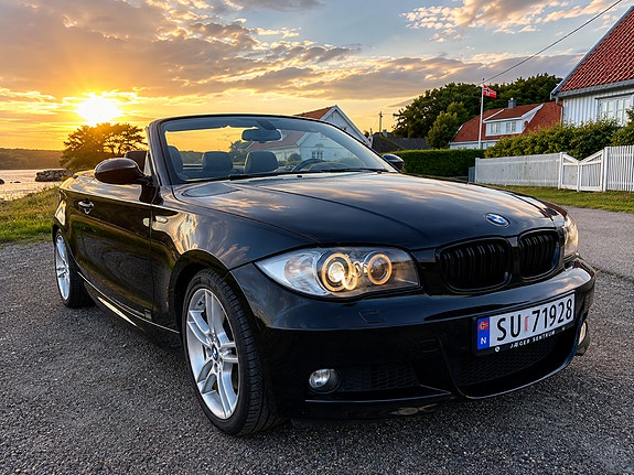 BMW 118i 2 of 30