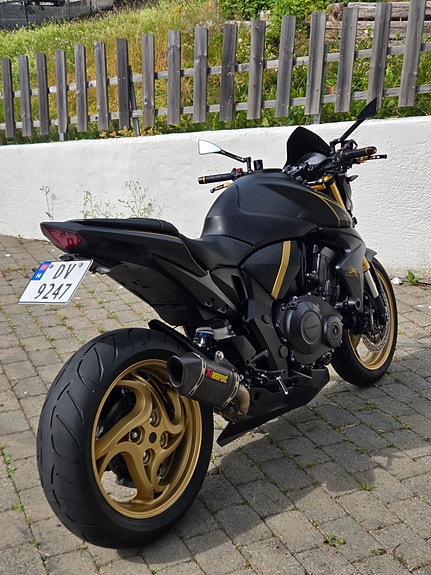 Honda CB 1000 R 3 of 13