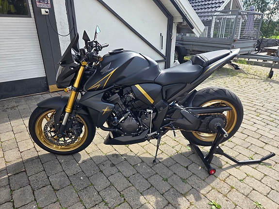 Honda CB 1000 R 4 of 13