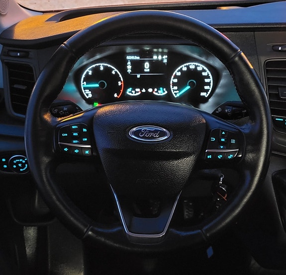 Ford Transit 8 of 24