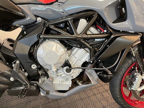 MV Agusta Rivale 800 *** SERVICE/GARANTI *** 19 of 30