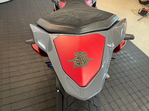 MV Agusta Rivale 800 *** SERVICE/GARANTI *** 11 of 30