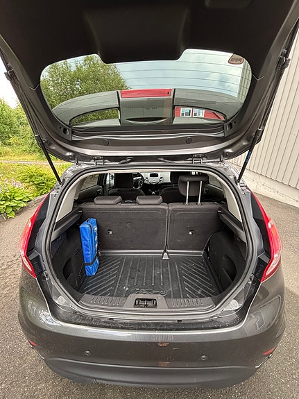 Ford Fiesta 15 of 18
