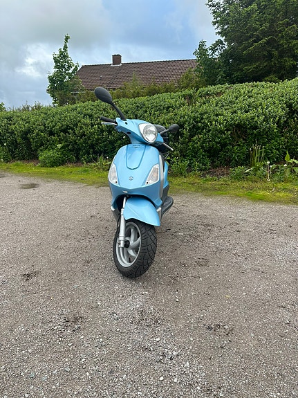 Piaggio Fly 50 3 of 5