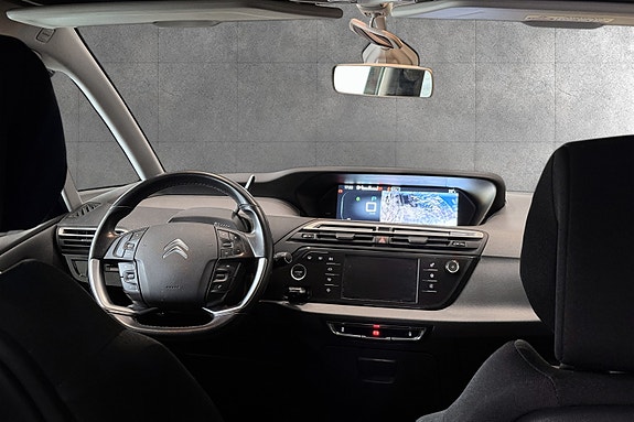 Citroen C4 Picasso 26 of 30