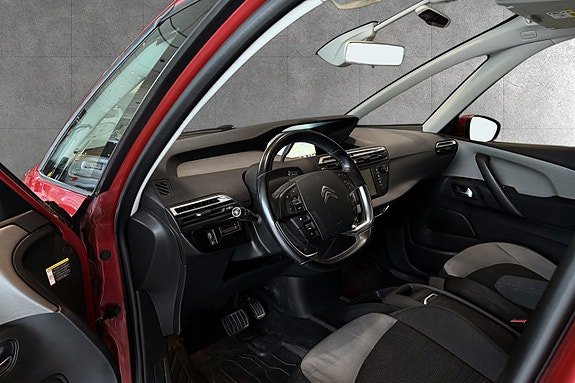 Citroen C4 Picasso 21 of 30