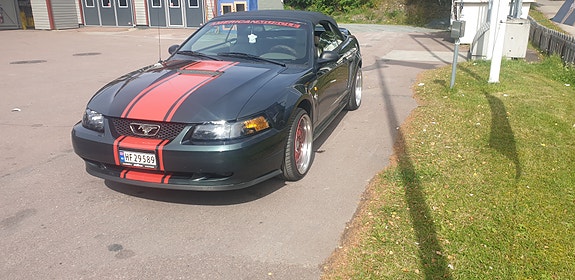 Ford Mustang 28 of 30