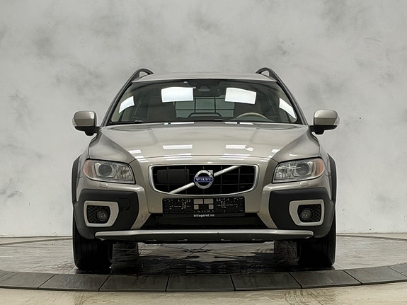 Volvo XC70 3 of 5