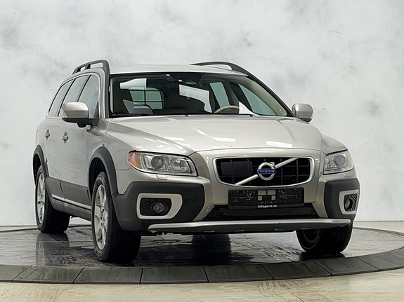 Volvo XC70 4 of 5