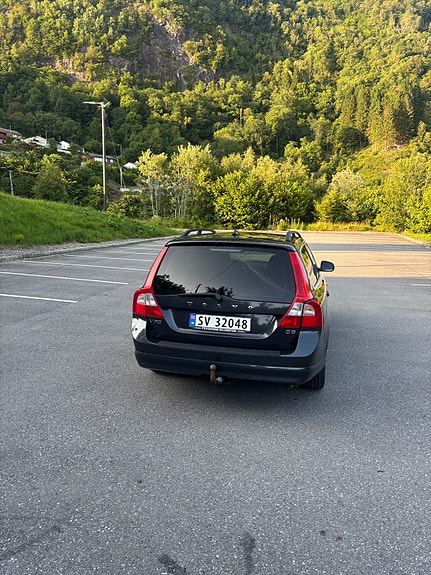 Volvo V70 5 of 19