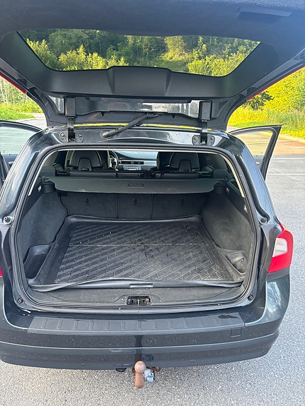 Volvo V70 15 of 19