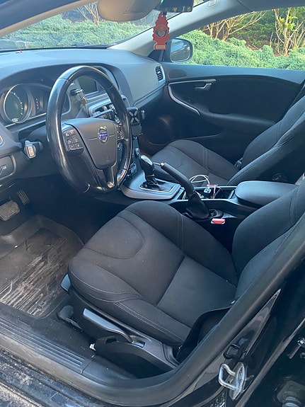 Volvo V40 10 of 15