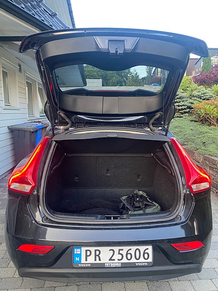 Volvo V40 7 of 15