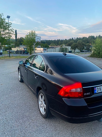 Volvo S80 5 of 5