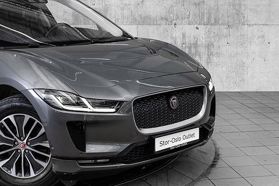 Jaguar I-PACE 2 of 5