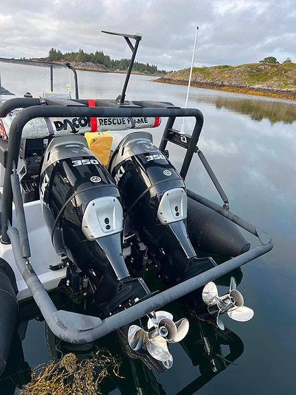 Strøken RIB (12 pass.) med 2x350hk Suzuki 3 of 5