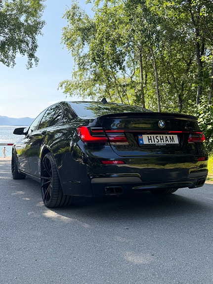 BMW 740d 13 of 30
