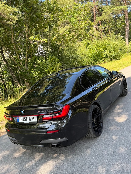 BMW 740d 11 of 30