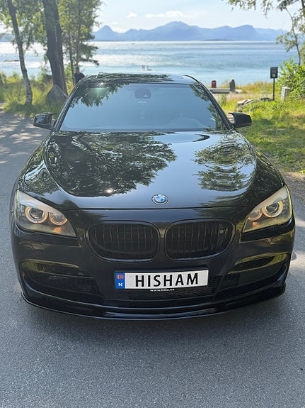 BMW 740d 4 of 30