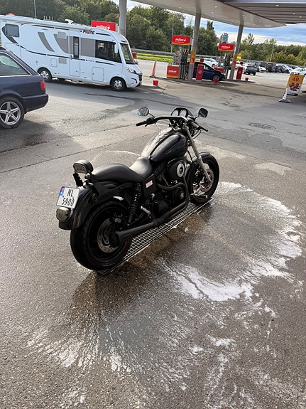 Harley-Davidson 2005 Harley-Davidson FXDXI Dyna Super Glide Sport , SE Stage 3 4 of 5