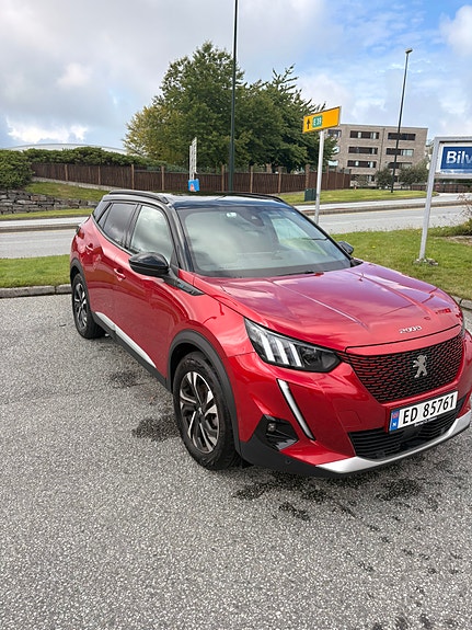 Peugeot e-2008 7 of 27