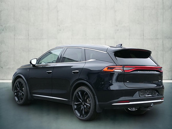BYD Tang 3 of 5