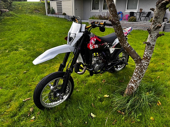 Husqvarna SM 125 4 of 7