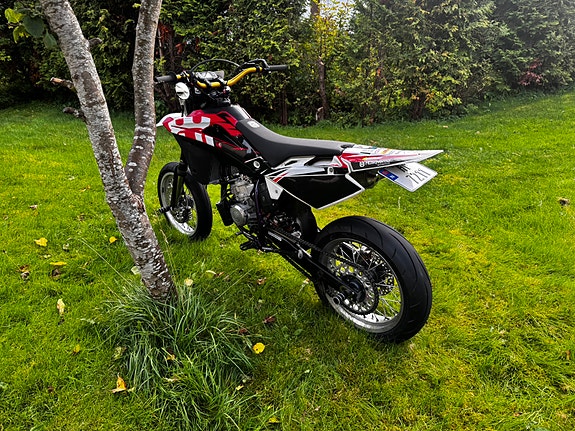Husqvarna SM 125 3 of 7