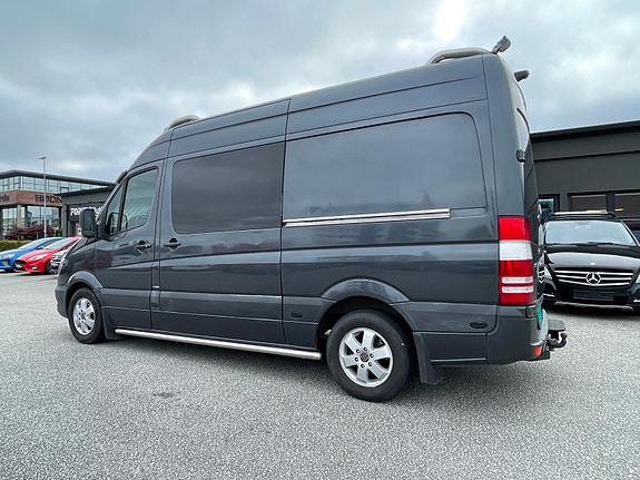 Mercedes-Benz Sprinter 2 of 5