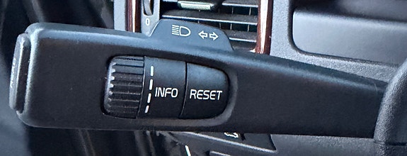 Volvo V70 17 of 30