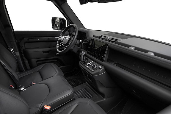 Land Rover Defender 110 9 of 30