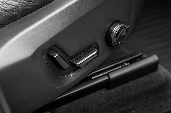 Volvo XC60 24 of 30