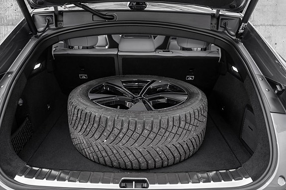 Polestar 4 21 of 25
