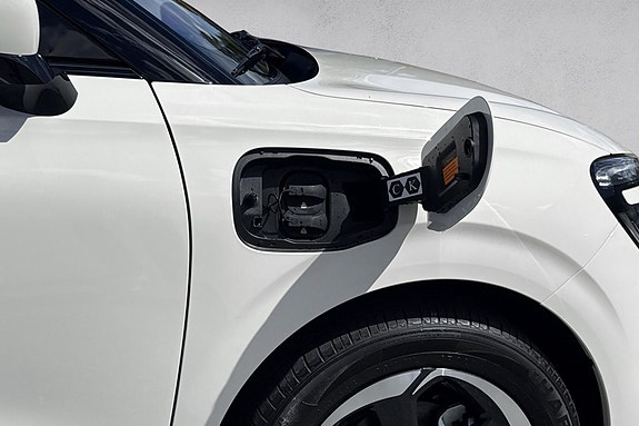 Dongfeng Box 9 of 26